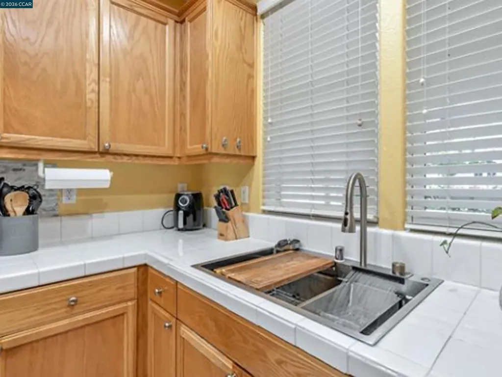 2036 Serra Lane Hercules CA 94547