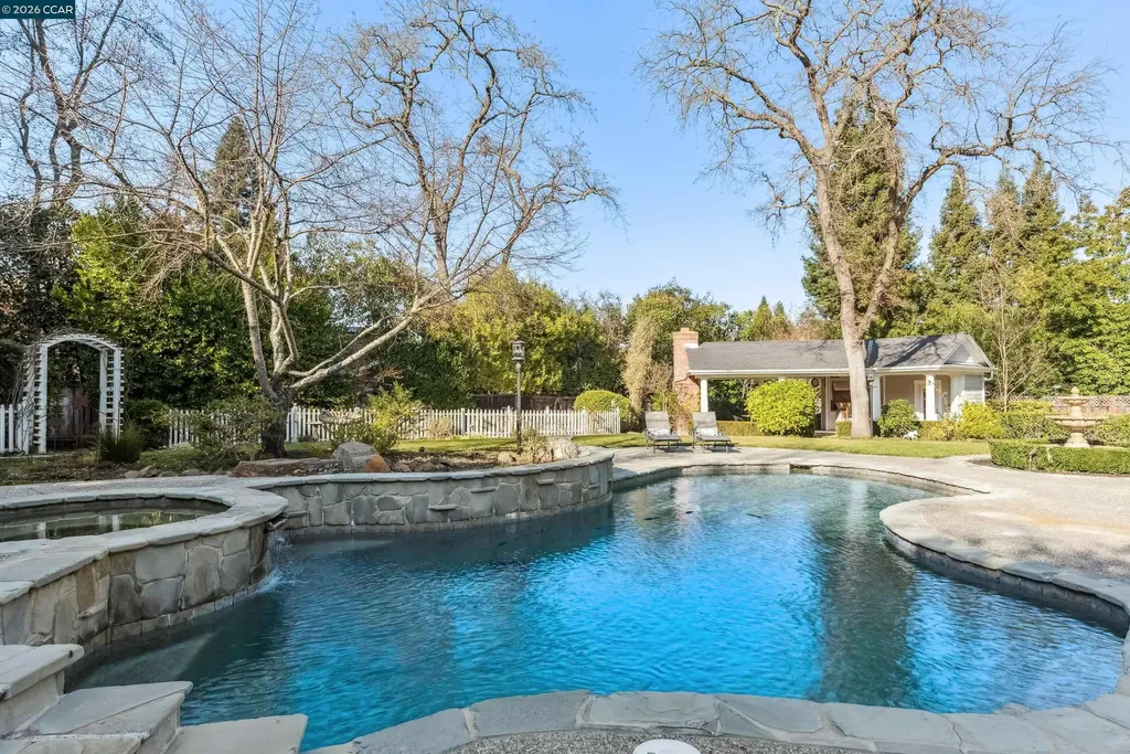 45 Lark Place Alamo CA 94507