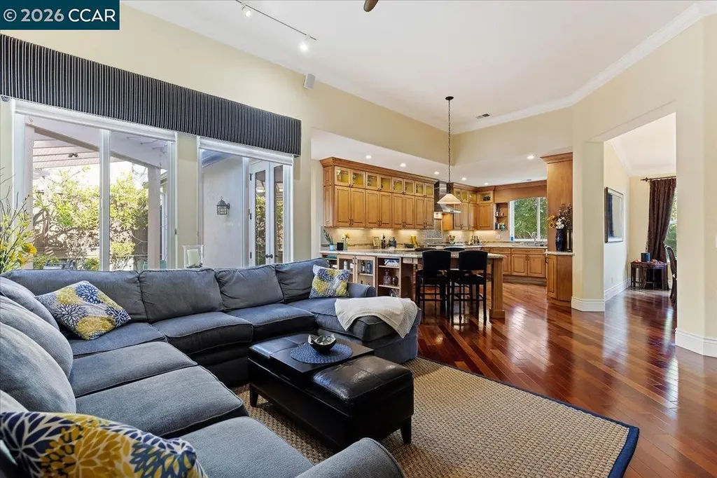 4871 Redwood Avenue Dublin CA 94568