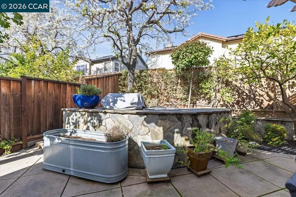 4871 Redwood Avenue Dublin CA 94568