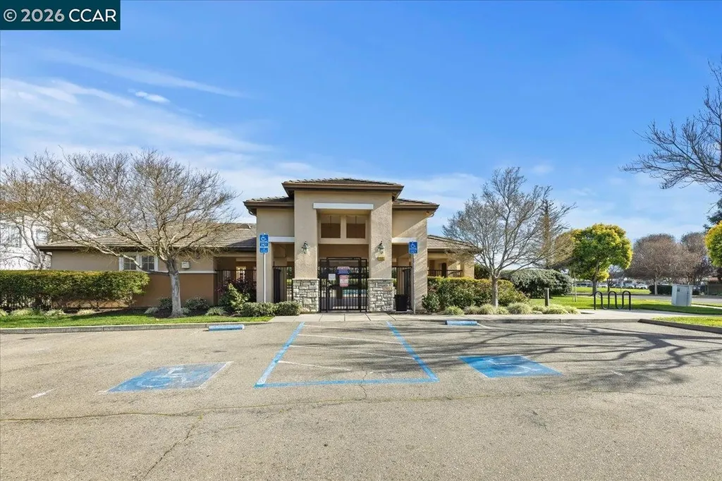 4871 Redwood Avenue Dublin CA 94568