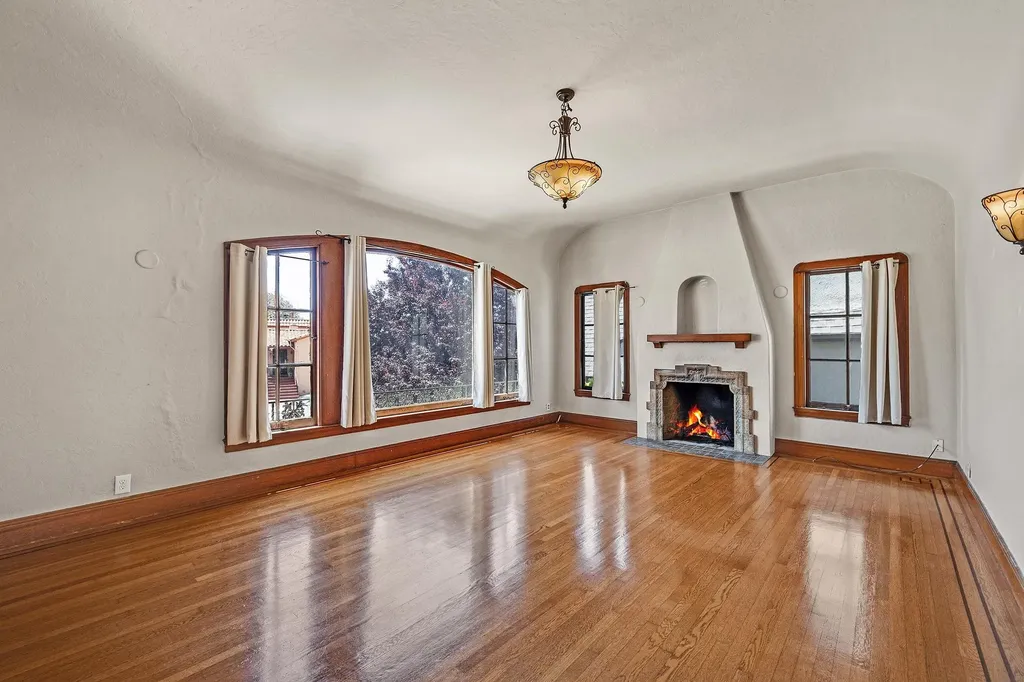 540 57th Street Oakland CA 94609