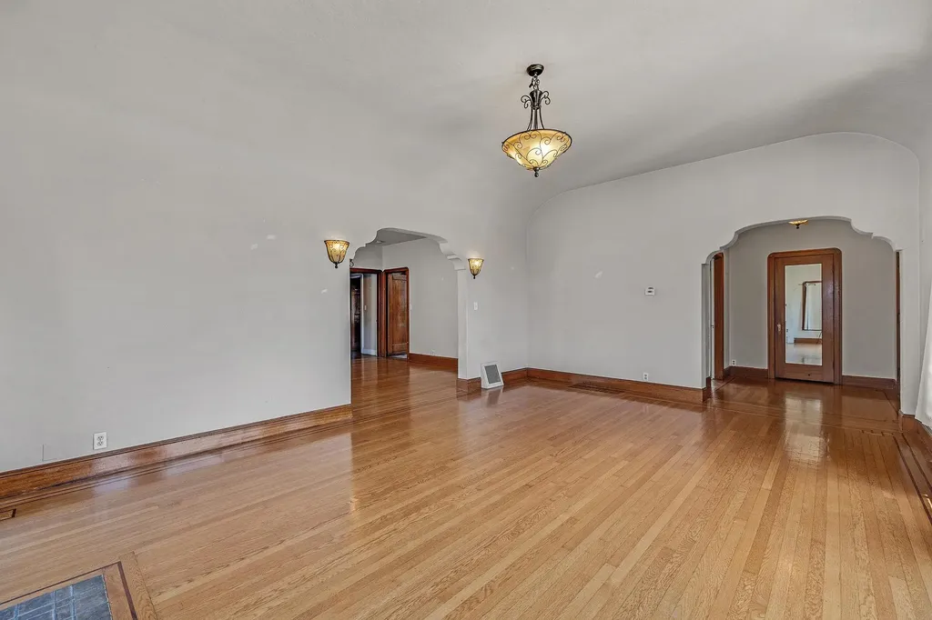 540 57th Street Oakland CA 94609