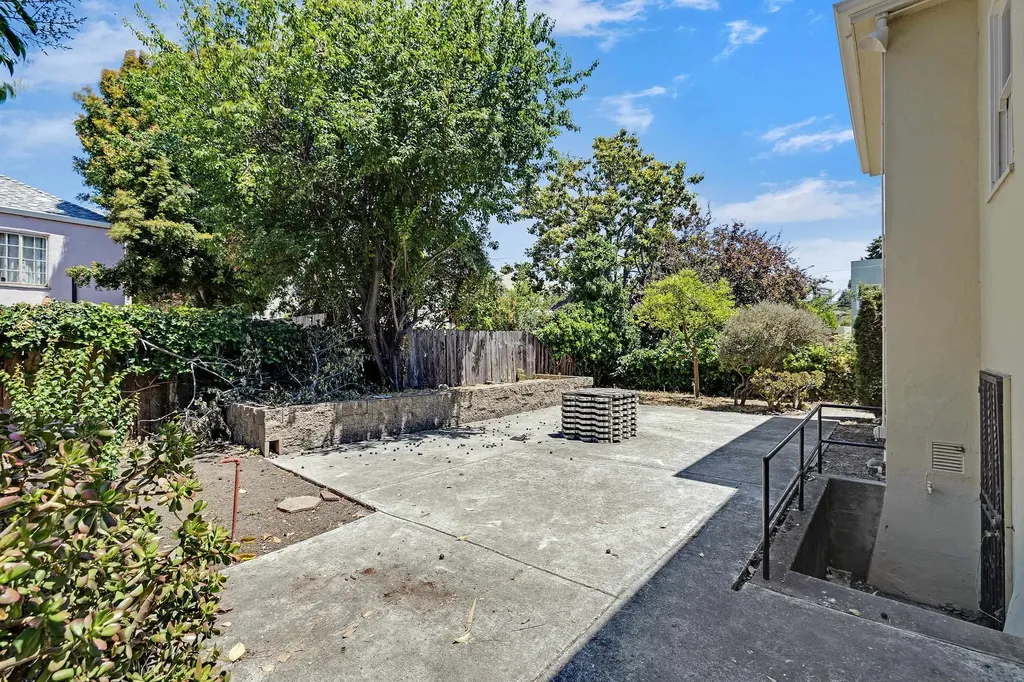 540 57th Street Oakland CA 94609