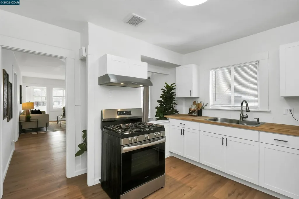 2596 Macarthur Boulevard Oakland CA 94602