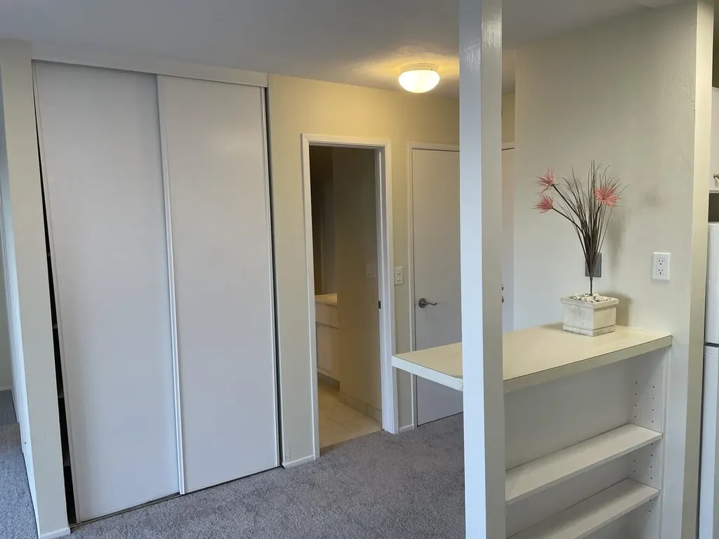6 Captain Drive Emeryville CA 94608