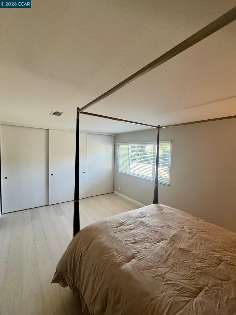 1037 Via Bonita Alameda CA 94502
