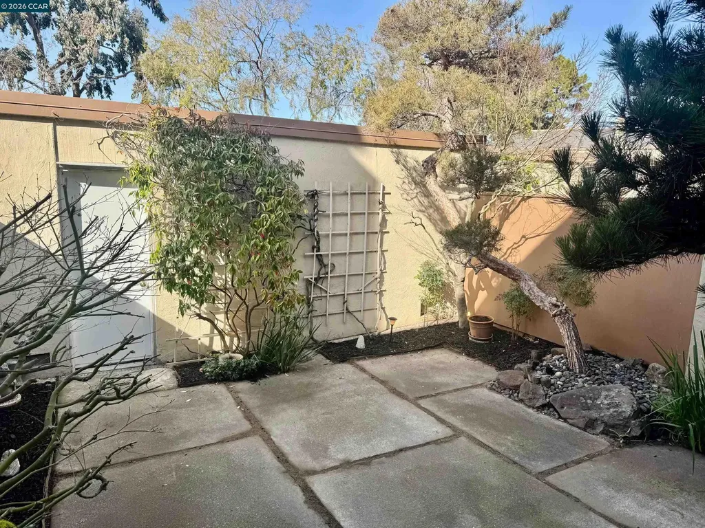 1037 Via Bonita Alameda CA 94502