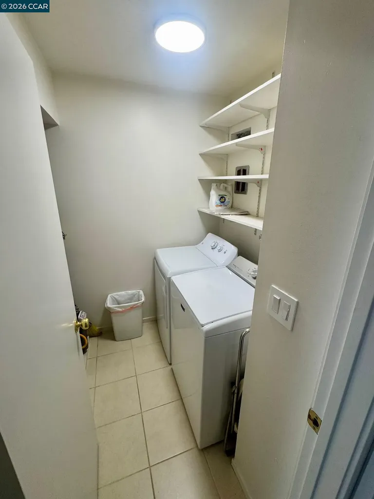 1037 Via Bonita Alameda CA 94502