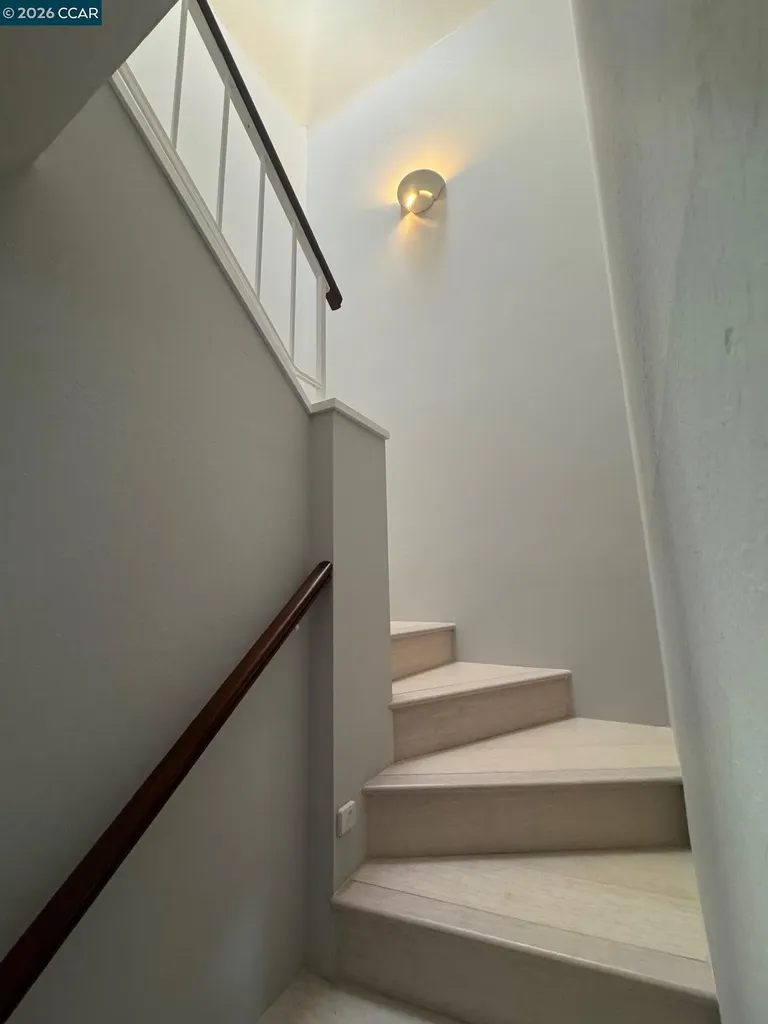 1037 Via Bonita Alameda CA 94502