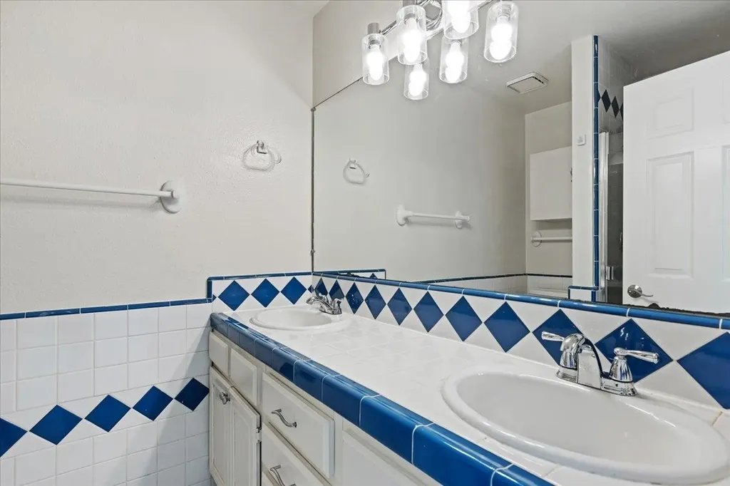6001 Joaquin Murieta Avenue Newark CA 94560