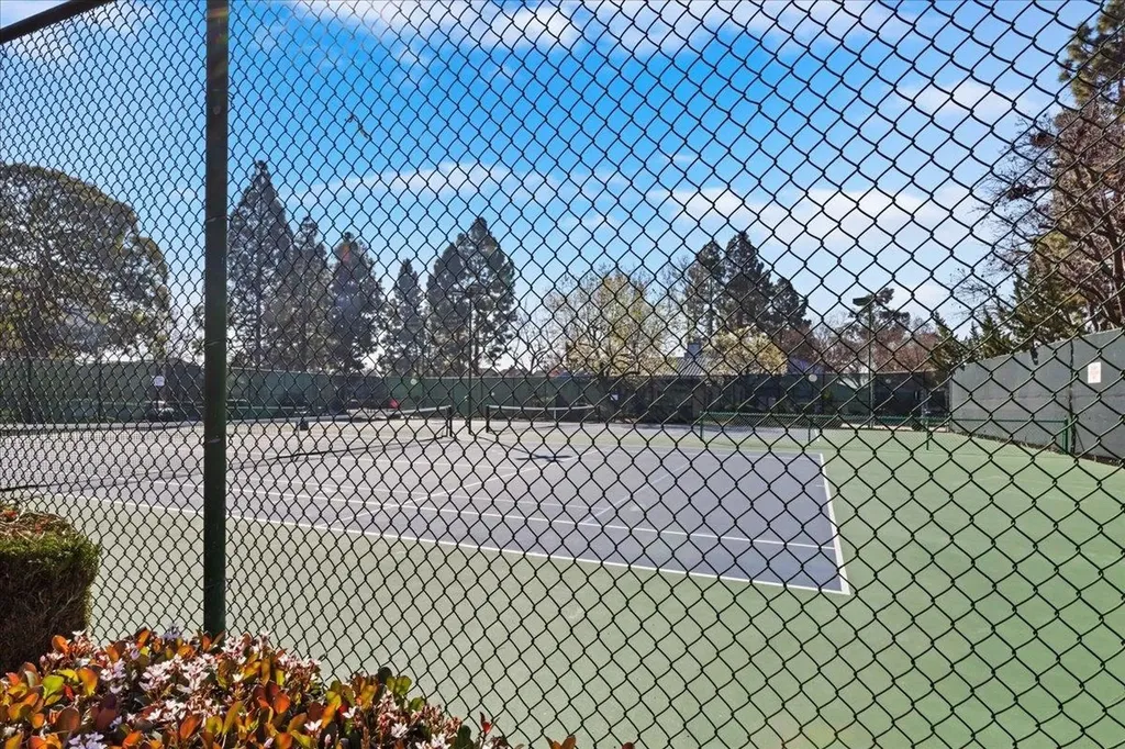 6001 Joaquin Murieta Avenue Newark CA 94560