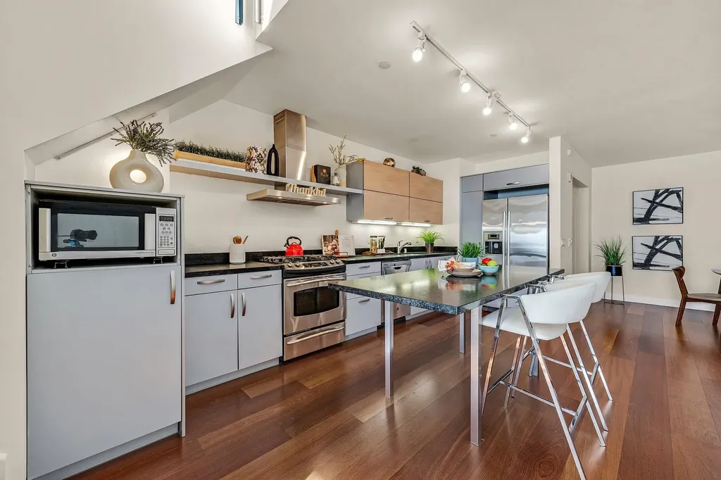 6501 San Pablo Avenue Oakland CA 94608