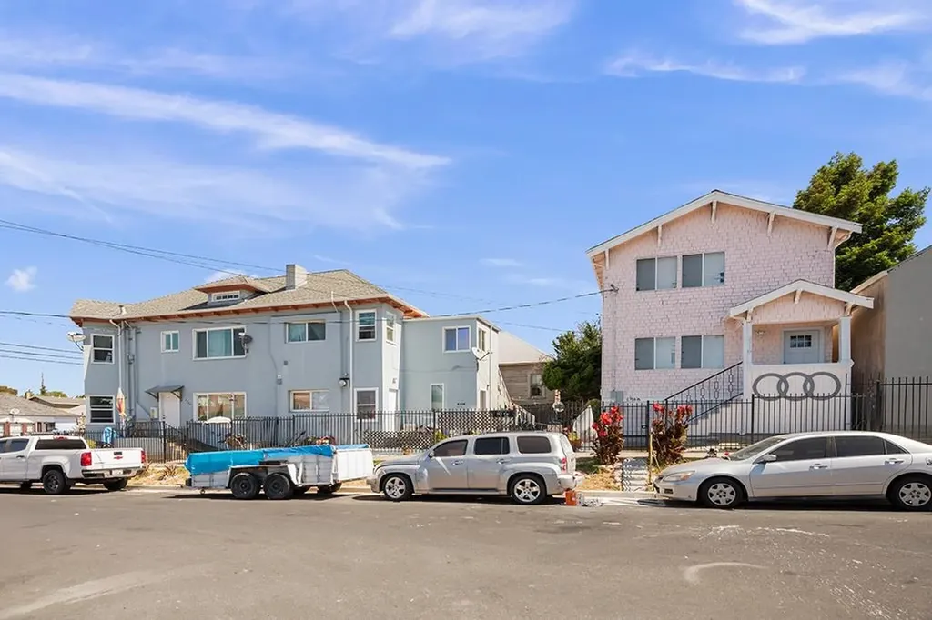 2004 27th Avenue Oakland CA 94601