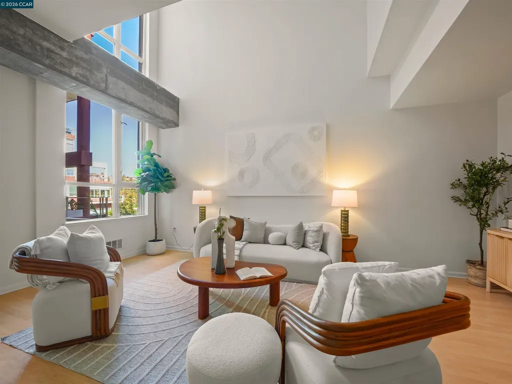 Emeryville CA, 5855 Horton Street, Unit 526