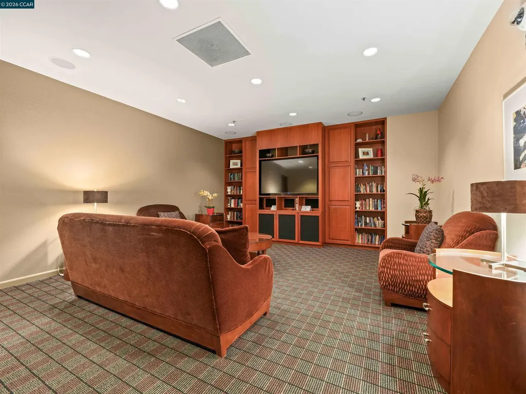 5855 Horton Street Emeryville CA 94608