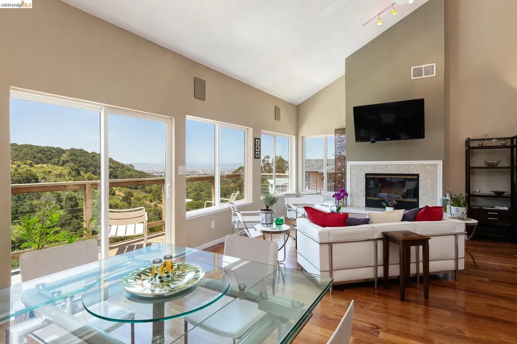 10353 Royal Oak Road Oakland CA 94605