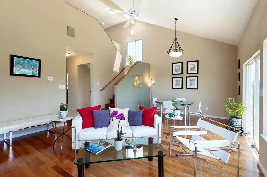 10353 Royal Oak Road Oakland CA 94605