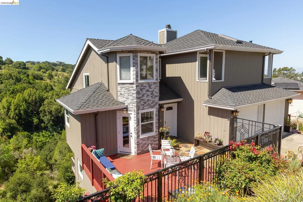 10353 Royal Oak Road Oakland CA 94605