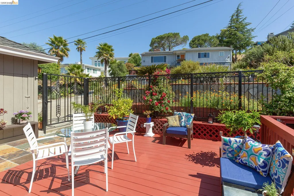 10353 Royal Oak Road Oakland CA 94605
