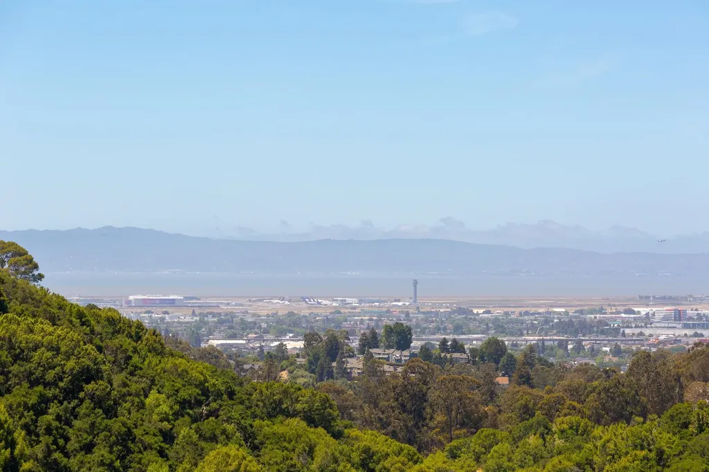 10353 Royal Oak Road Oakland CA 94605