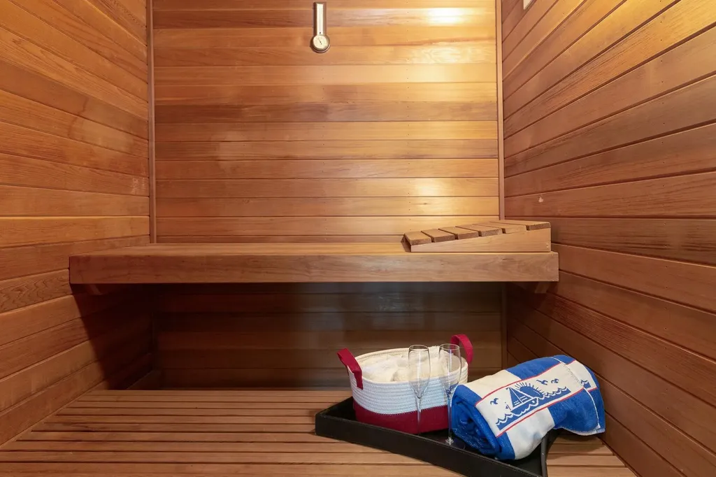 10353 Royal Oak Road Oakland CA 94605