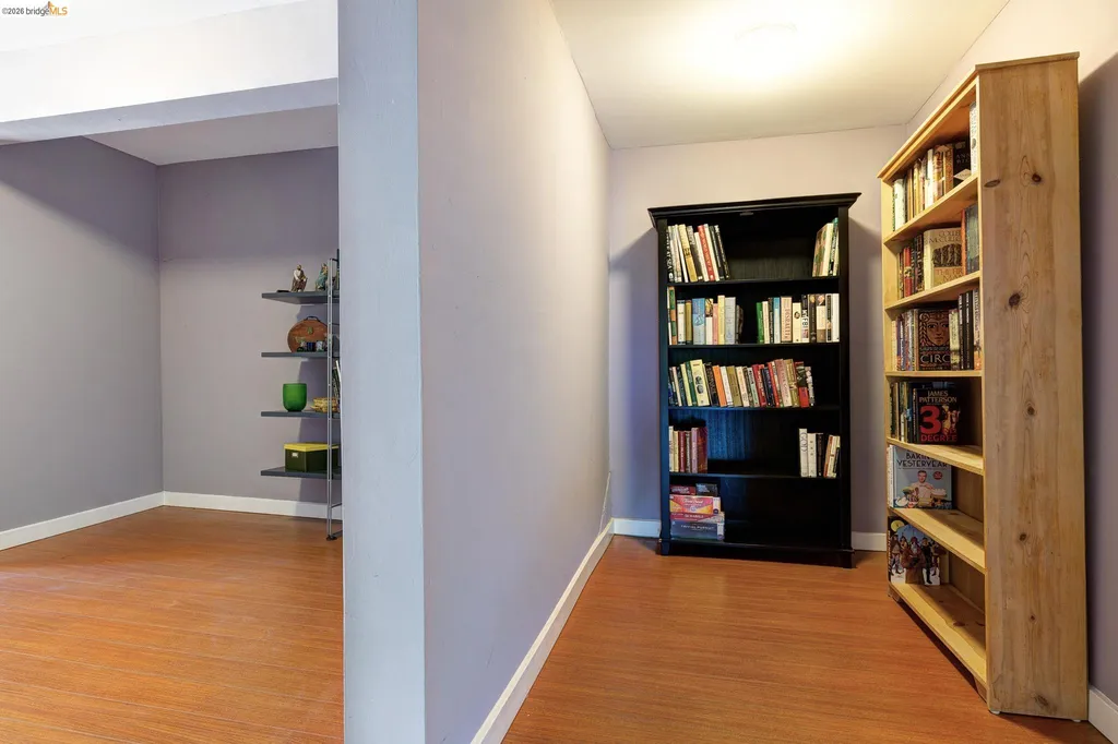 10353 Royal Oak Road Oakland CA 94605