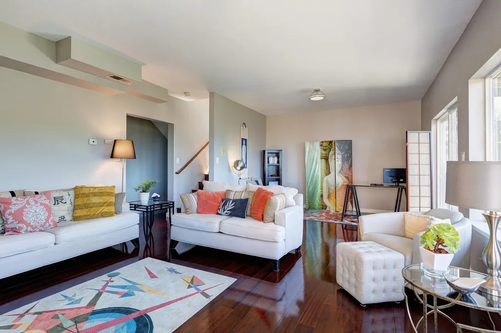 10353 Royal Oak Road Oakland CA 94605