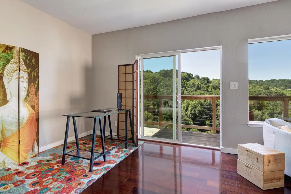 10353 Royal Oak Road Oakland CA 94605