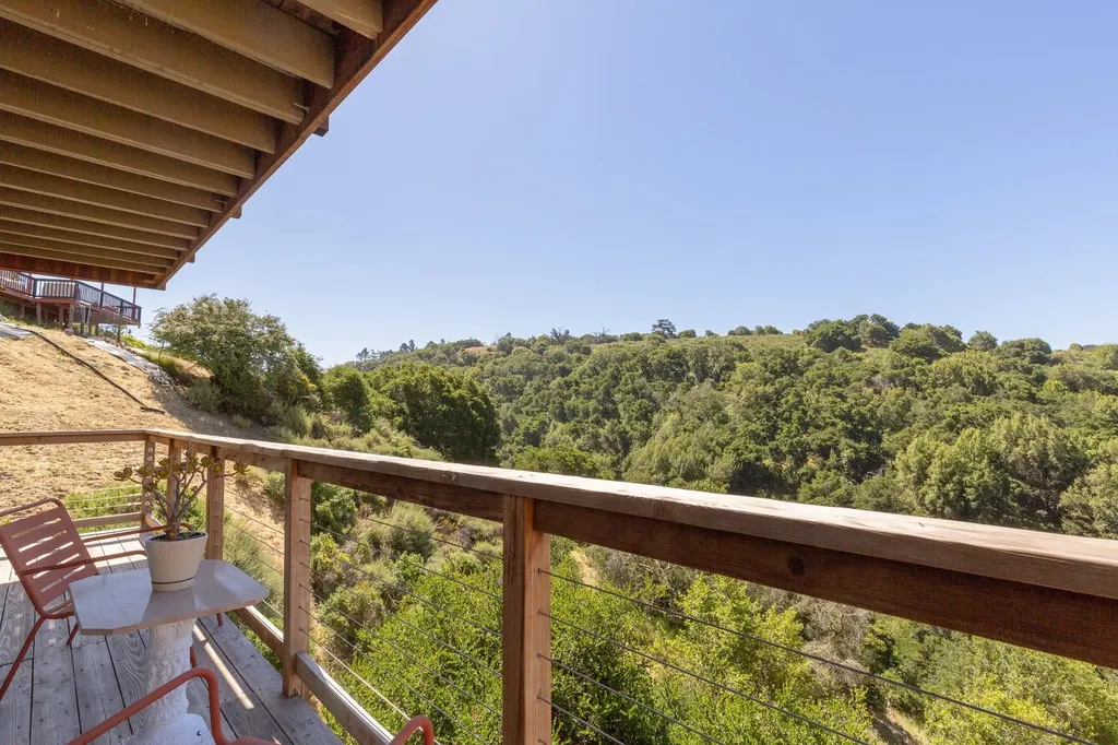 10353 Royal Oak Road Oakland CA 94605