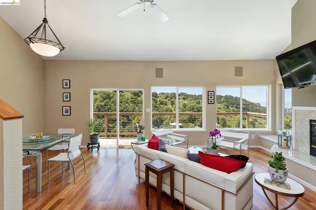 10353 Royal Oak Road Oakland CA 94605