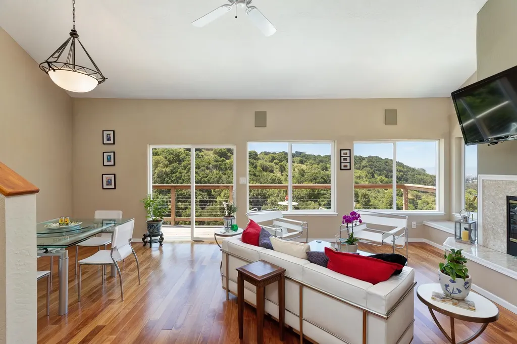 10353 Royal Oak Road Oakland CA 94605