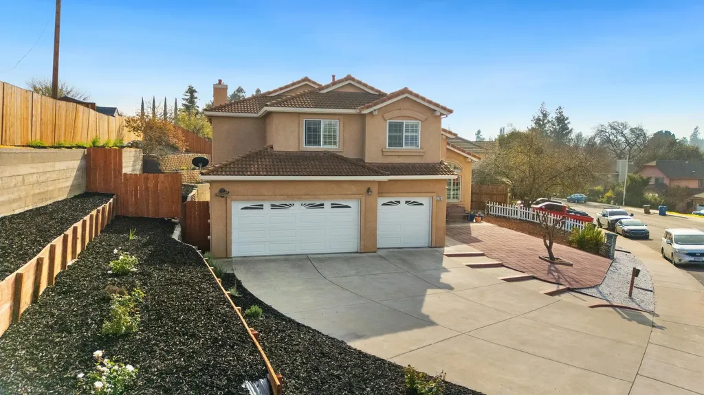 2709 G Street Antioch CA 94509