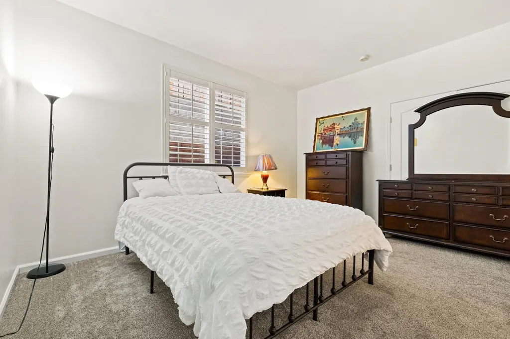 2709 G Street Antioch CA 94509