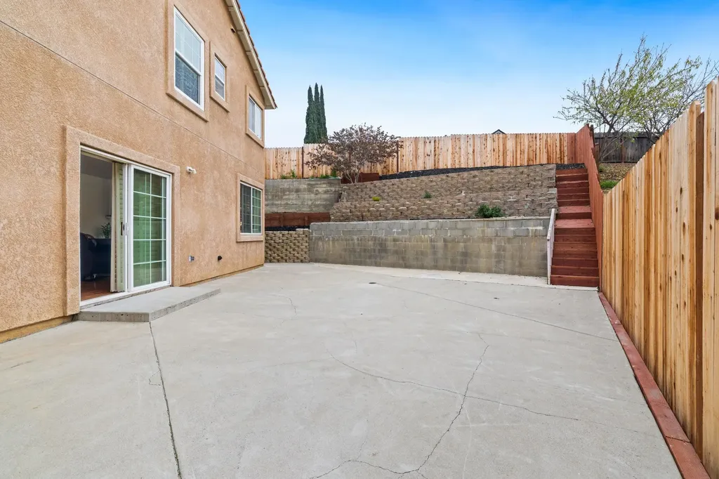 2709 G Street Antioch CA 94509