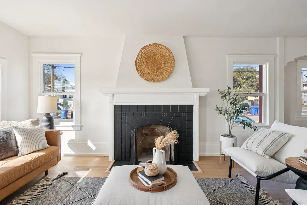 5500 Laverne Avenue Oakland CA 94605