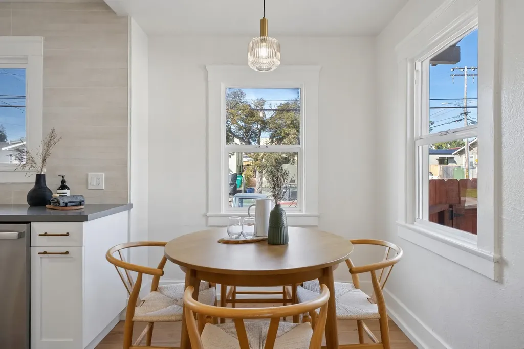 5500 Laverne Avenue Oakland CA 94605