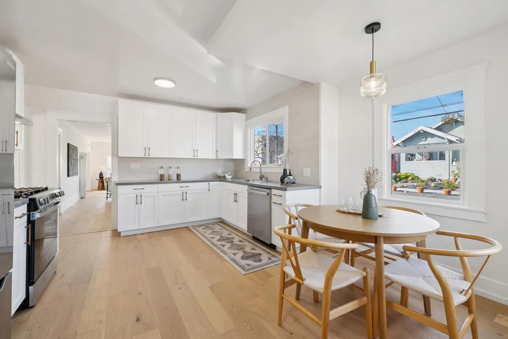 5500 Laverne Avenue Oakland CA 94605