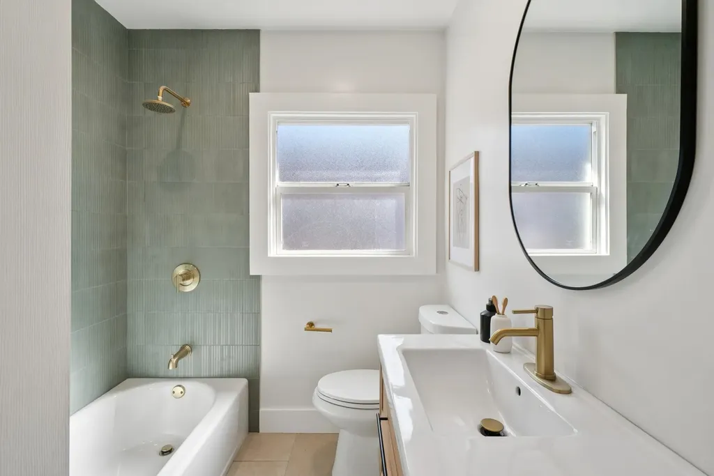 5500 Laverne Avenue Oakland CA 94605