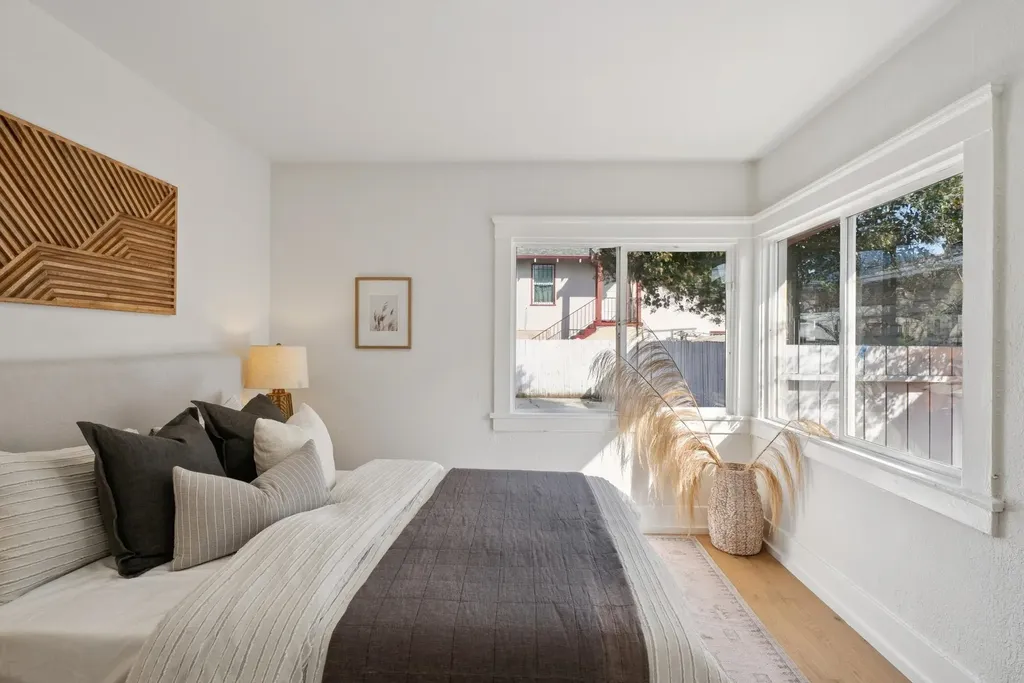 5500 Laverne Avenue Oakland CA 94605