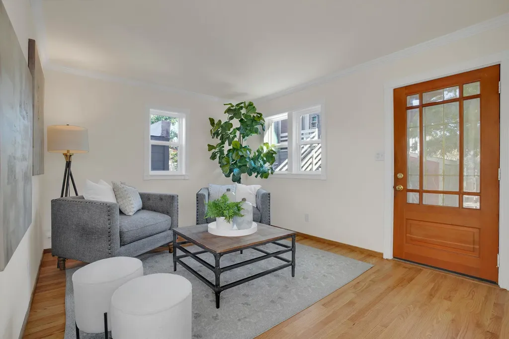 1821 Grand Street Alameda CA 94501