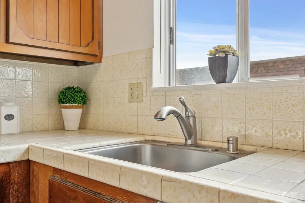 14179 Doolittle Drive San Leandro CA 94577