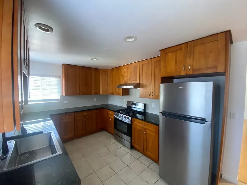 3859 High Street Oakland CA 94619