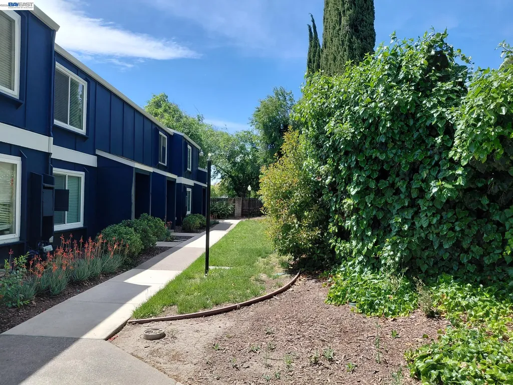 9 El Capitan Lane Antioch CA 94509