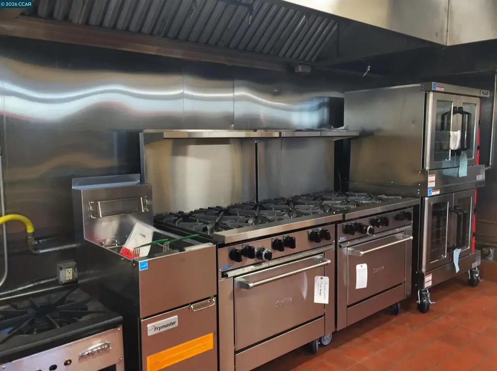 2818 Macarthur Boulevard Oakland CA 94602