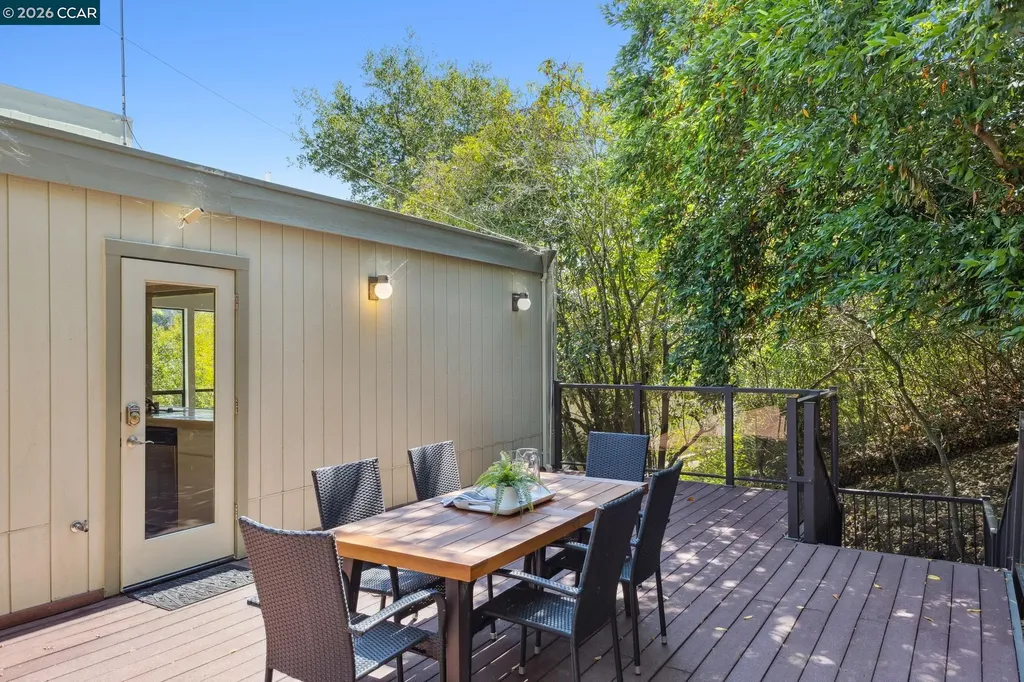 39 Saint Stephens Drive Orinda CA 94563