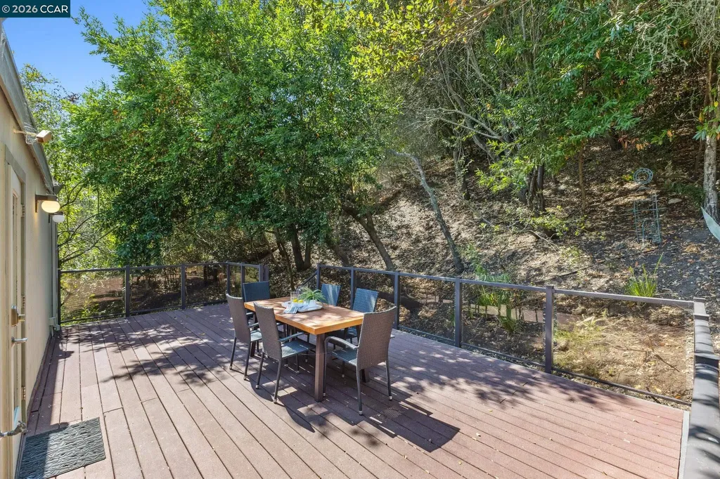 39 Saint Stephens Drive Orinda CA 94563