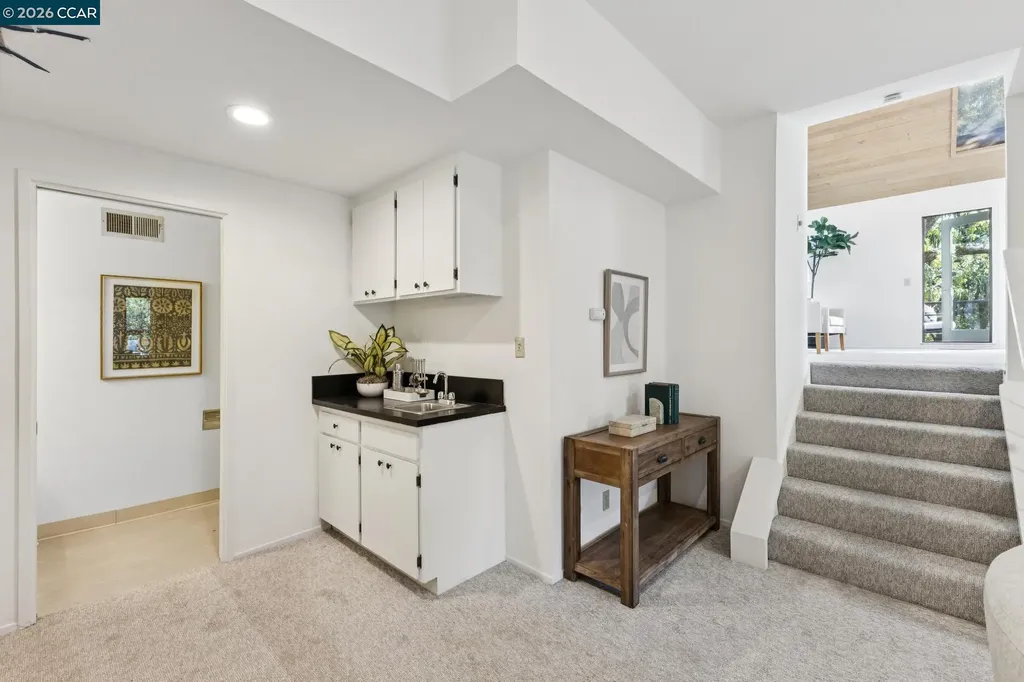 39 Saint Stephens Drive Orinda CA 94563