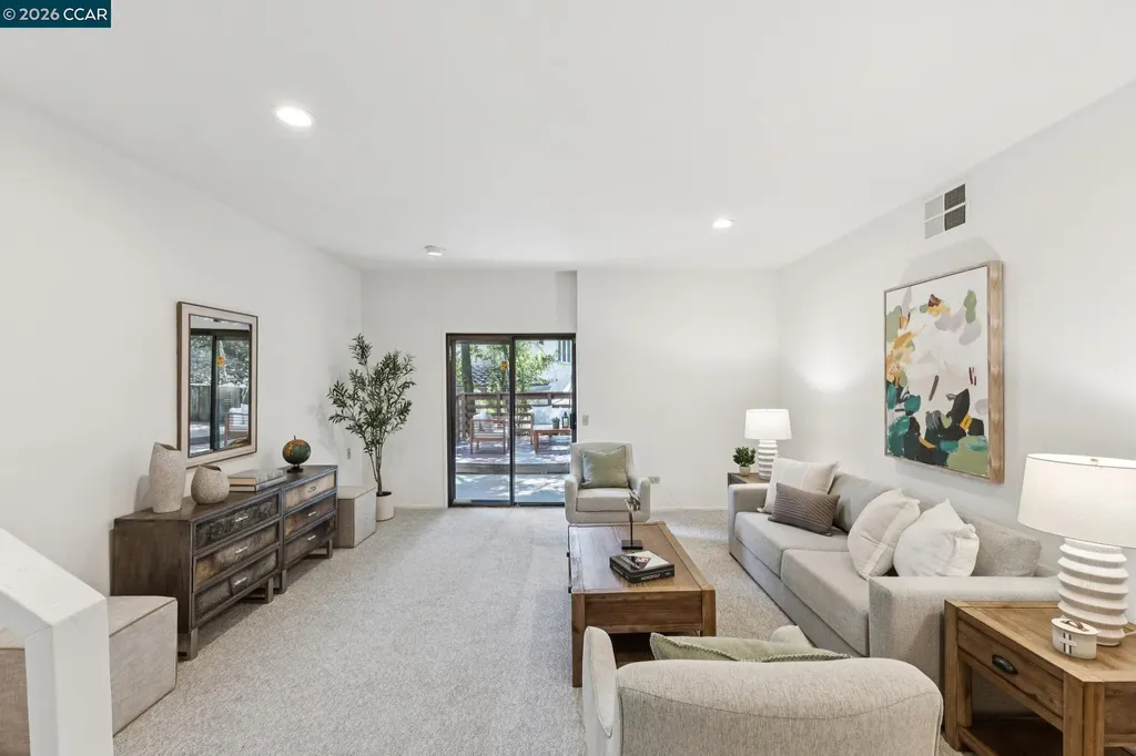 39 Saint Stephens Drive Orinda CA 94563