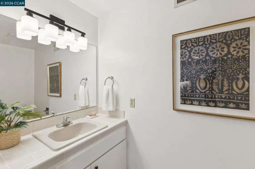 39 Saint Stephens Drive Orinda CA 94563